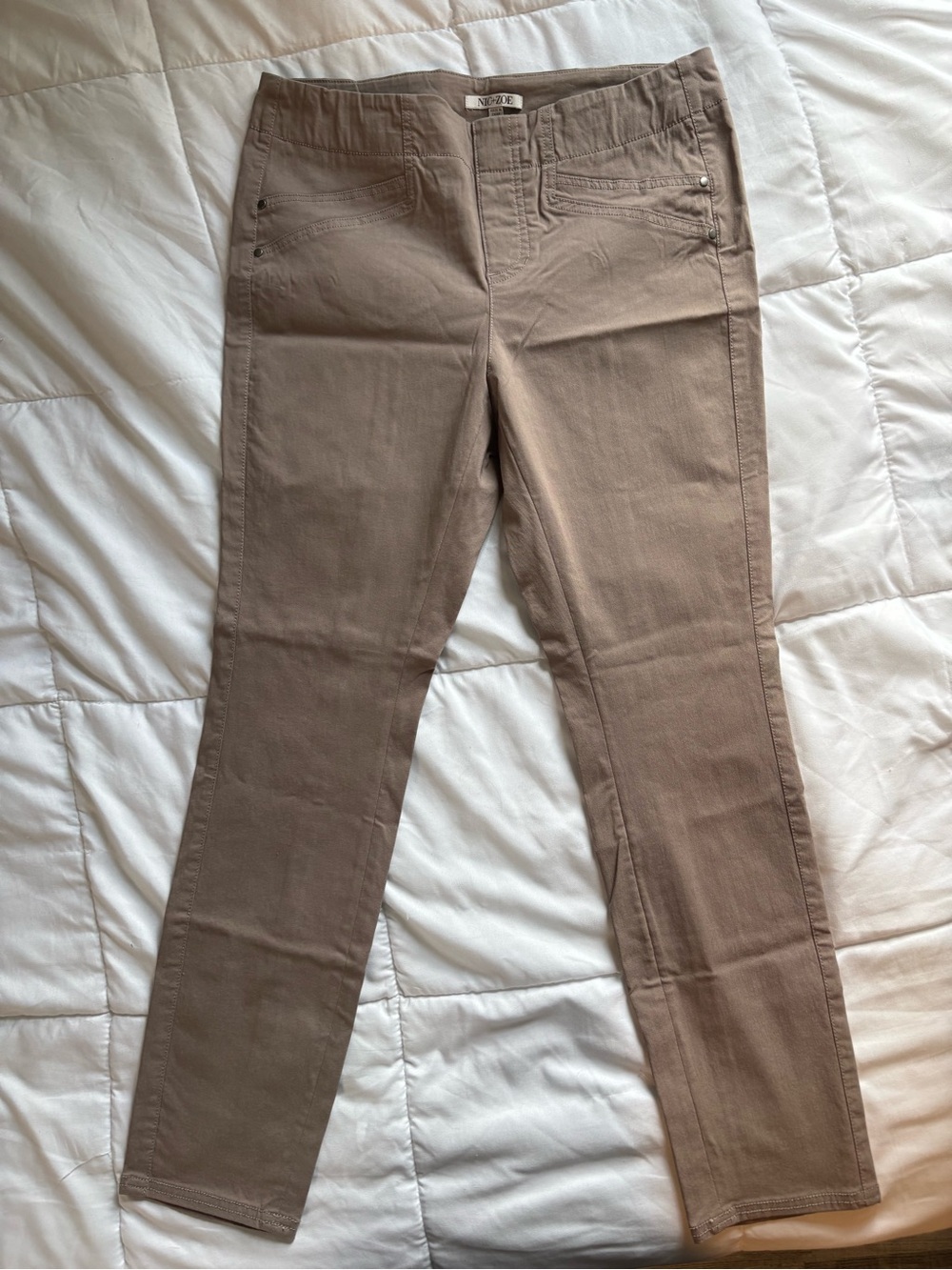 NWOT NIC+ZOE Taupe Slim Straight Leg Pants Size 8